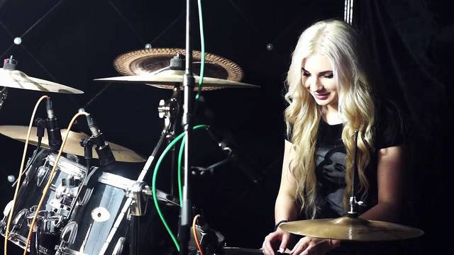 Купить игру на барабанах в Краснодаре. Сервис Ultra Подарки. Хотите играть на барабанах? Купите сертификат на обучение игре на барабанах в Краснодаре. Сервис UltraPodarki.ru 8 800 505 95 30. Игра на барабанах, уроки игры на барабанах, обучение игре на барабанах, барабан обучение, играть на барабанах, игра на барабанах сертификат, уроки на барабанах, игра на барабанах в Краснодаре, уроки игры на барабанах в Краснодаре, барабаны цена Краснодар, уроки на барабанах в Краснодаре