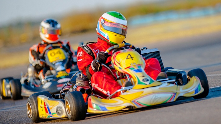 Картинг в Краснодаре. ULTRA ПОДАРКИ. Купить картинг в Краснодаре. Попробуйте участие в настоящей гонке и получите порцию незабываемых эмоций. Гонки на картах - это приятно и доступно. Сервис UltraPodarki.ru 8 800 505 95 30. Картинг Краснодар, картинг, гонки на картах Краснодар, гонки на картах, езда на карте Краснодар, езда на карте, купить картинг Краснодар, купить картинг, картинг цена Краснодар, картинг цена, картинг клуб Краснодар, картинг клуб, картинг центр, картинг центр Краснодар