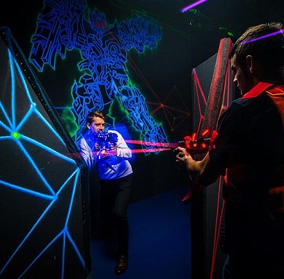 Игра в лазертаг в Краснодаре. Сервис Ultra Подарки. Купить лазертаг в городе Краснодарf. Попробуйте лазерный пейнтбол в лазертаг клубе. Цены на лазертаг. Сервис: UltraPodarki.ru 8 800 505 95 30. Лазертаг в Краснодаре, купить лазертаг Краснодар, лазертаг, купить лазертаг, лазерный пейнтбол Краснодар, лазертаг для детей Краснодар, лазертаг клуб, лазертаг клуб Краснодар