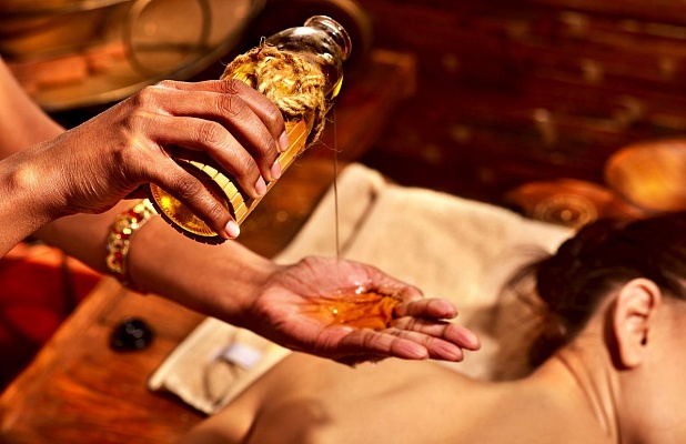 Тайский ойл-массаж в Краснодаре. Сервис Ultra Подарки. Купить тайский ойл-массаж в Краснодаре. Сертификат на посещение массажного салона поможет вам расслабиться и отдохнуть. UltraPodarki.ru 8 800 505 95 30. Тайский ойл массаж, арома массаж, эфирная ароматерапия, oil массаж, ойл массаж, тайский масляный массаж, тайский массаж с маслом, ойл массаж сертификат, тайский ойл массаж в Краснодаре, oil массаж Краснодар, ойл массаж Краснодар, масляный массаж Краснодар, масляный массаж