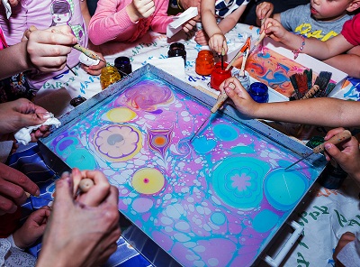 Занятия Эбру в Краснодаре.Ultra Подарки. Купить занятия по живописи Эбру в Краснодаре. Откройте для себя необычную технику рисования на воде. Сервис UltraPodarki.ru 8 800 505 95 30. Эбру Краснодар, эбру, занятия эбру Краснодар, занятия эбру, мастер-класс по эбру Краснодар, мастер-класс по эбру, живопись эбру Краснодар, живопись эбру, рисование на воде Краснодар, рисование на воде, техника эбру Краснодар, техника эбру, купить эбру Краснодар, купить эбру