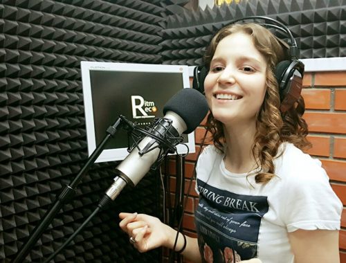  Индивидуальные занятия вокалом в Краснодаре. Ultra Подарки. Купить сертификат на индивидуальные занятия вокалом в Краснодаре и уроки обучения вокалу.  Сервис UltraPodarki.ru 8 800 505 95 30. Индивидуальные занятия вокалом, занятия вокалом в Краснодаре, обучение вокалу Краснодар, уроки вокала Краснодар, школа вокала Краснодар, занятие вокалом для детей, занятия вокалом, обучение вокалу, уроки вокала, школа вокала, уроки вокала обучение, вокальные уроки, индивидуальные занятия вокалом Краснодар