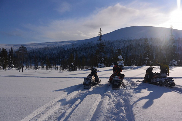 Катание на снегоходах в Краснодаре в подарок. Сервис Ultra Подарки
. Подарочный сертификат на катание на снегоходах в Краснодаре с друзьями. Закажите прокат снегоходов в подарок для мужчины по привлекательным ценам. Живописные маршруты для езды на снегоходах это отличная возможность активного отдыха. Сервис UltraPodarki.ru 8 800 505 95 30. катание на снегоходах, подарочный сертификат на катание на снегоходе, прокат снегоходов, прокат снегоходов Краснодар, катание на снегоходах Краснодар, езда на снегоходе