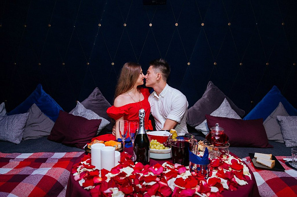 Романтическое свидание в кинотеатре в Краснодаре. Ultra Подарки. Купить романтическое свидание в кинотеатре в Краснодаре. Подарите самым близким незабываемые моменты и признайтесь в искренних чувствах. Сервис UltraPodarki.ru 8-800-505-95-30. Романтическое свидание в кинотеатре в Краснодаре, свидание в Краснодаре, свидание в кинотеатре, сертификат на свидание в кинотеатре, сертификат на свидание в Краснодаре, купить свидание, купить свидание Краснодар, первое свидание, девушка свидание, хороший кинотеатре, романтический кинотеатре, романтический вечер, романтический ужин, романтические любимому, романтическая музыка