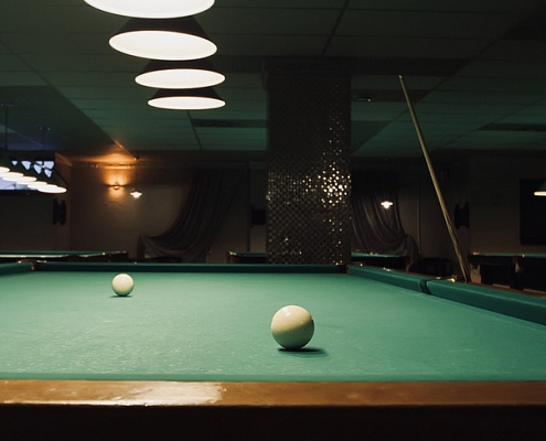 Игра в бильярд Краснодар.Ultra Подарки. Игра в бильярд Краснодар. Попробуйте настоящий бильярд, в бильярдном клубе. Сервис: UltraPodarki.ru 8 800 505 95 30. Игра в бильярд, игра в бильярд Краснодар, русский бильярд, русский бильярд Краснодар, бильярдный клуб, бильярдный клуб Краснодар, бильярд Краснодар, купить бильярд Краснодар