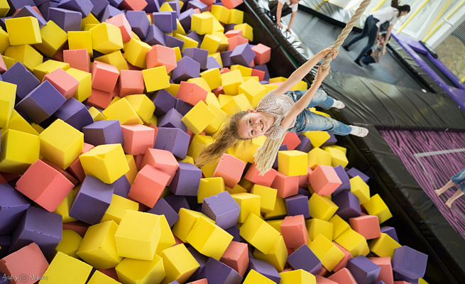  Батутный центр Crazy Jump в Краснодаре. Сервис Ultra Подарки. Купить подарочный сертификат в батутный центр Crazy Jump, попробуйте прыжки на батуте в Краснодаре. Сервис UltraPodarki.ru 8 (800) 555 95-30.. Батутный центр Crazy Jump, батутный клуб Crazy Jump, батутный центр, батутный центр цены, батутный центр в Краснодаре,  батутный парк, батут прыгать, прыжки +на батуте, батут Краснодар, батут спорт