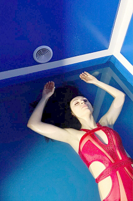 СПА процедура Флоатинг в Краснодаре. Ultra Подарки. Флоатинг #вМоскве#. Испытайте настоящее расслабление от СПА процедуры флоатинг в флотационной камере. Сервис: UltraPodarki.ru 8 800 505 95 30. Флоатинг Краснодар, флоатинг, купить флоатинг, купить флоатинг в Краснодаре, СПА процедура флоатинг в Краснодаре, флотационная камера, флотационный резервуар, сеанс, флоатинга Краснодар