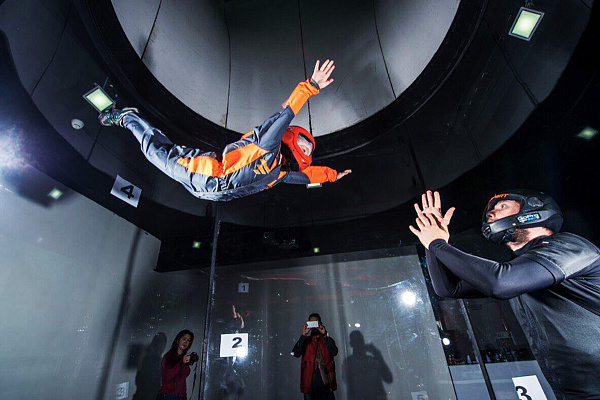 Полёт в аэротрубе  в Краснодаре. Ultra Подарки. Полёт в аэротрубе  в Краснодаре. Попробуйте полёт в аэротрубе . Сервис: UltraPodarki.ru 8 800 505 95 30. Полёт в аэротрубе , аэротруба Краснодар, полёт Краснодар