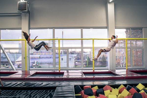  Батутный центр Crazy Jump в Краснодаре. Сервис Ultra Подарки. Купить подарочный сертификат в батутный центр Crazy Jump, попробуйте прыжки на батуте в Краснодаре. Сервис UltraPodarki.ru 8 (800) 555 95-30.. Батутный центр Crazy Jump, батутный клуб Crazy Jump, батутный центр, батутный центр цены, батутный центр в Краснодаре,  батутный парк, батут прыгать, прыжки +на батуте, батут Краснодар, батут спорт