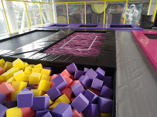  Батутный центр Crazy Jump в Краснодаре. Сервис Ultra Подарки. Купить подарочный сертификат в батутный центр Crazy Jump, попробуйте прыжки на батуте в Краснодаре. Сервис UltraPodarki.ru 8 (800) 555 95-30.. Батутный центр Crazy Jump, батутный клуб Crazy Jump, батутный центр, батутный центр цены, батутный центр в Краснодаре,  батутный парк, батут прыгать, прыжки +на батуте, батут Краснодар, батут спорт