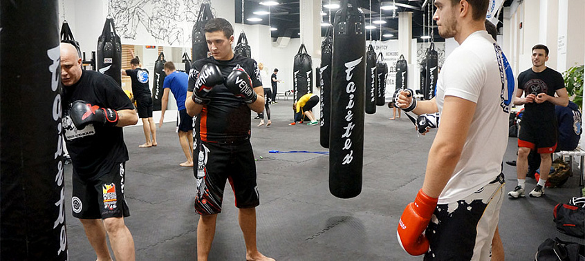 Смешанные единоборства в Краснодаре. Сервис Ultra Подарки. Купить подарочный сертификат на смешанные единоборства в Краснодаре. Опытные инструкторы обучат вас ММА. Сервис UltraPodarki.ru 8 800 505 95 30. Смешанные единоборства, бои без правил, ММА, смешанные единоборства в Краснодаре, UFC, смешанные боевые искусства, бои без правил Краснодар, UFC Краснодар, смешанные боевые искусства Краснодар, ММА Краснодар, занятия ММА Краснодар
