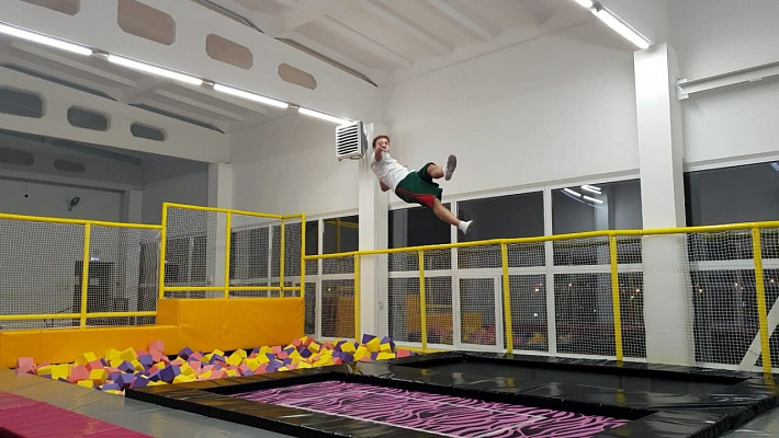  Батутный центр Crazy Jump в Краснодаре. Сервис Ultra Подарки. Купить подарочный сертификат в батутный центр Crazy Jump, попробуйте прыжки на батуте в Краснодаре. Сервис UltraPodarki.ru 8 (800) 555 95-30.. Батутный центр Crazy Jump, батутный клуб Crazy Jump, батутный центр, батутный центр цены, батутный центр в Краснодаре,  батутный парк, батут прыгать, прыжки +на батуте, батут Краснодар, батут спорт