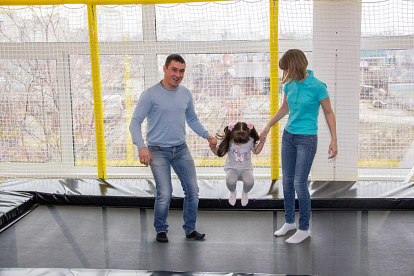  Батутный центр Crazy Jump в Краснодаре. Сервис Ultra Подарки. Купить подарочный сертификат в батутный центр Crazy Jump, попробуйте прыжки на батуте в Краснодаре. Сервис UltraPodarki.ru 8 (800) 555 95-30.. Батутный центр Crazy Jump, батутный клуб Crazy Jump, батутный центр, батутный центр цены, батутный центр в Краснодаре,  батутный парк, батут прыгать, прыжки +на батуте, батут Краснодар, батут спорт